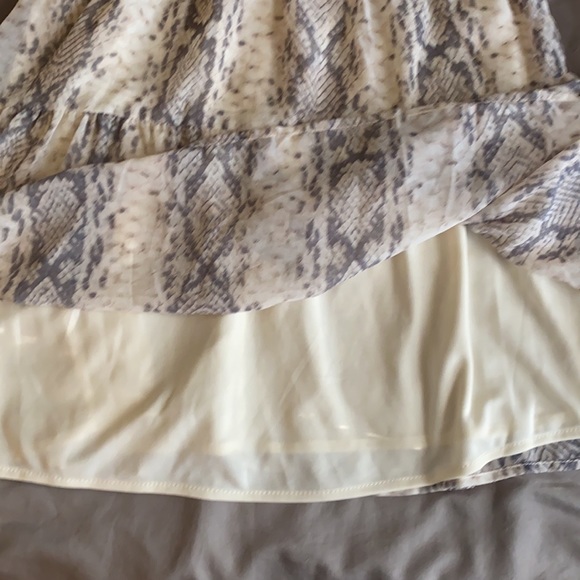 Tiered dress - Picture 6 of 6